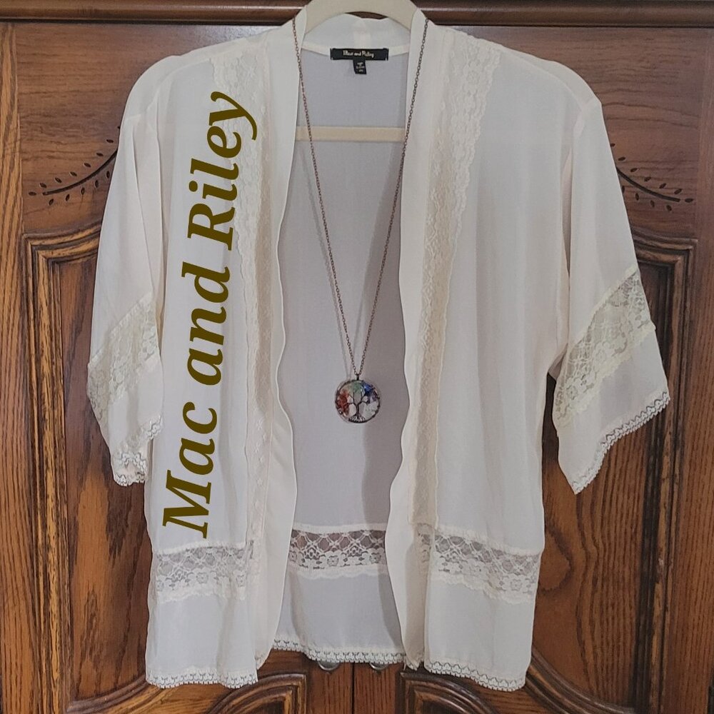 Mac & Riley ivory natural cream lacy frilly flirty flowy crop cape shawl. Sz: S